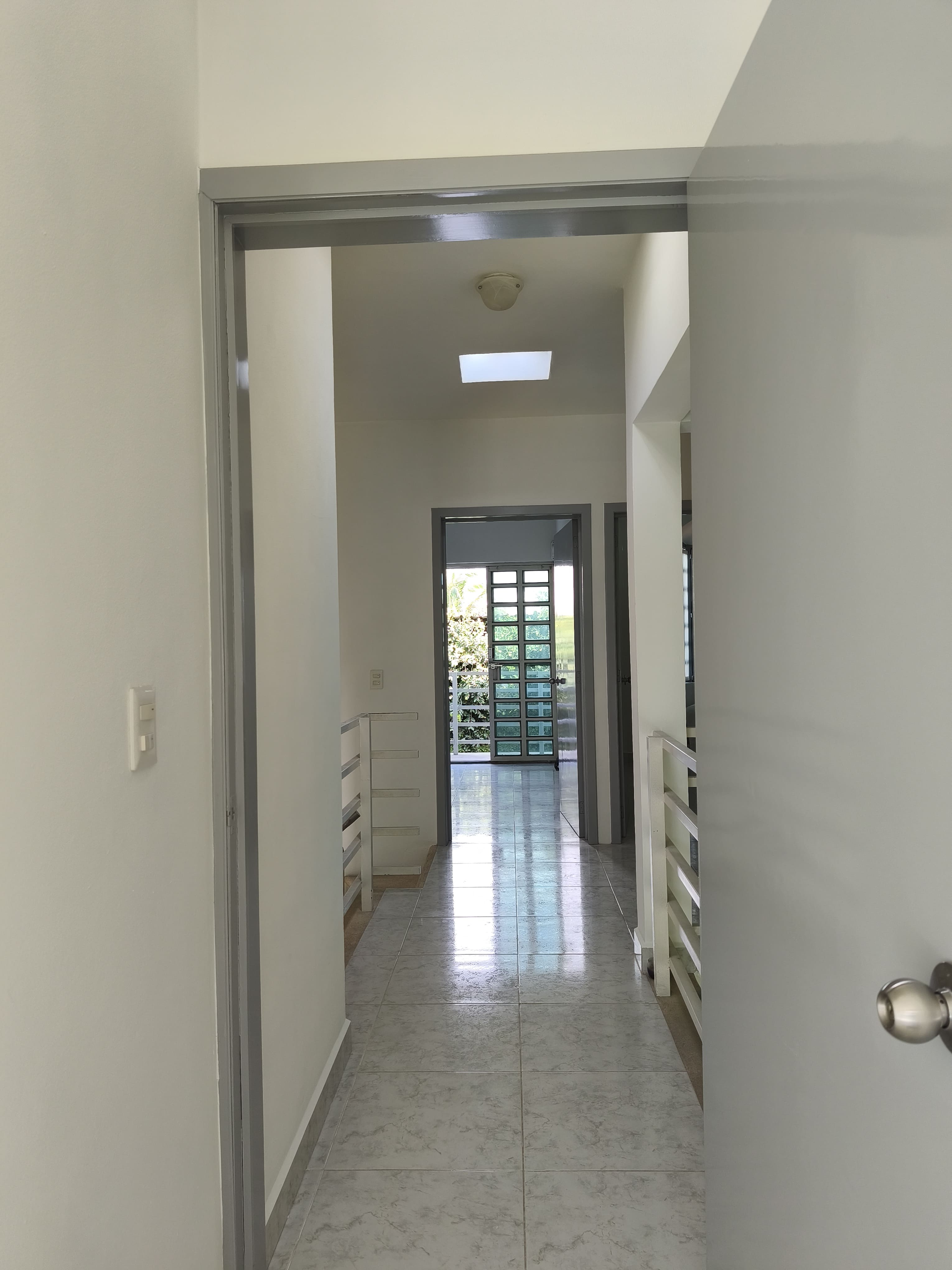 CASA EN RENTA RESIDENCIAL VALLE REAL (AV. HUAYACAN) CANCUN