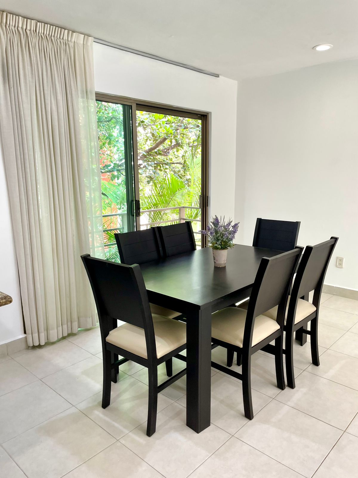 Oportunidad usd 149,500 Condo Playa del Carmen con vistas divinas al jardin