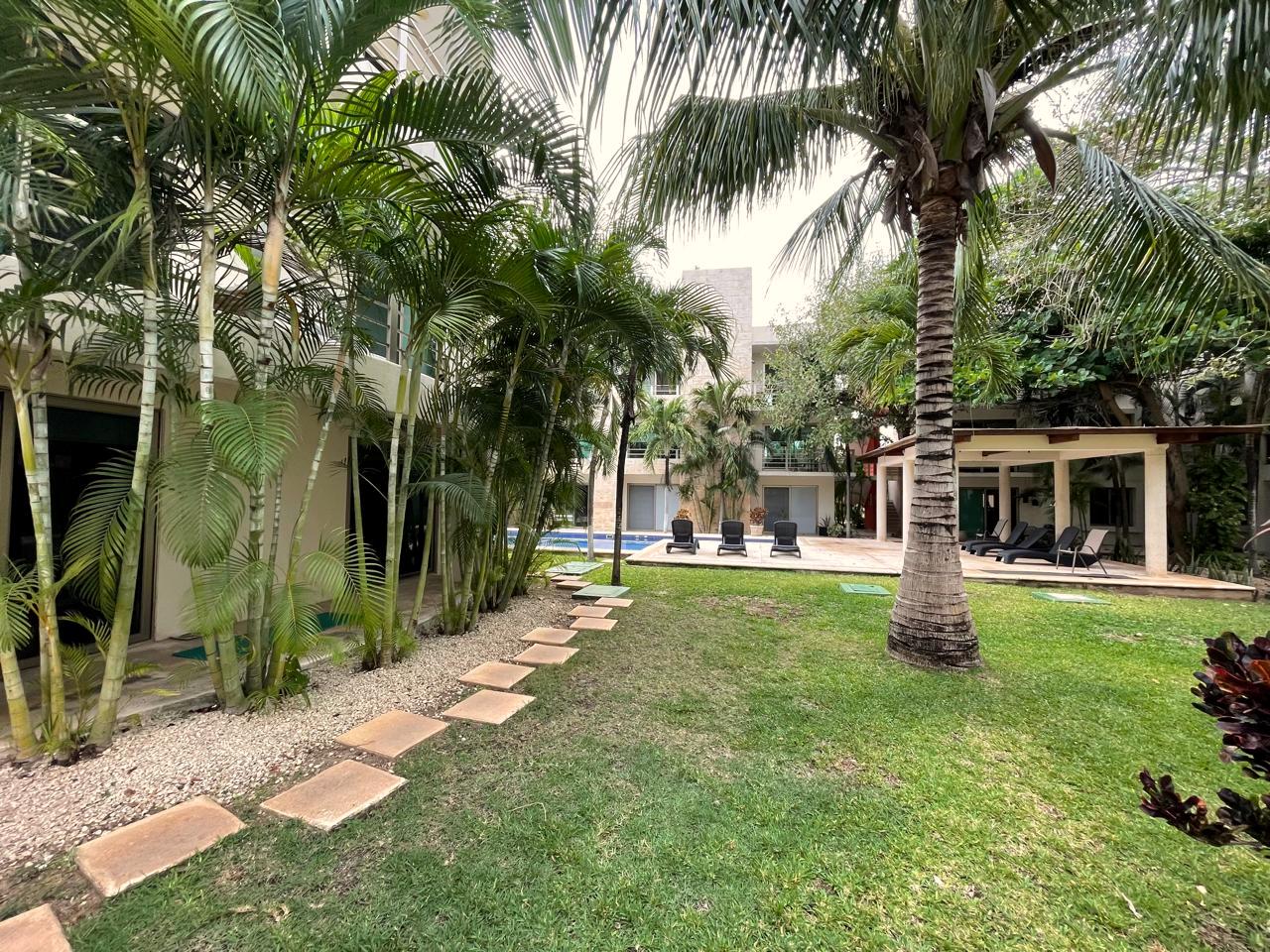 Oportunidad usd 149,500 Condo Playa del Carmen con vistas divinas al jardin