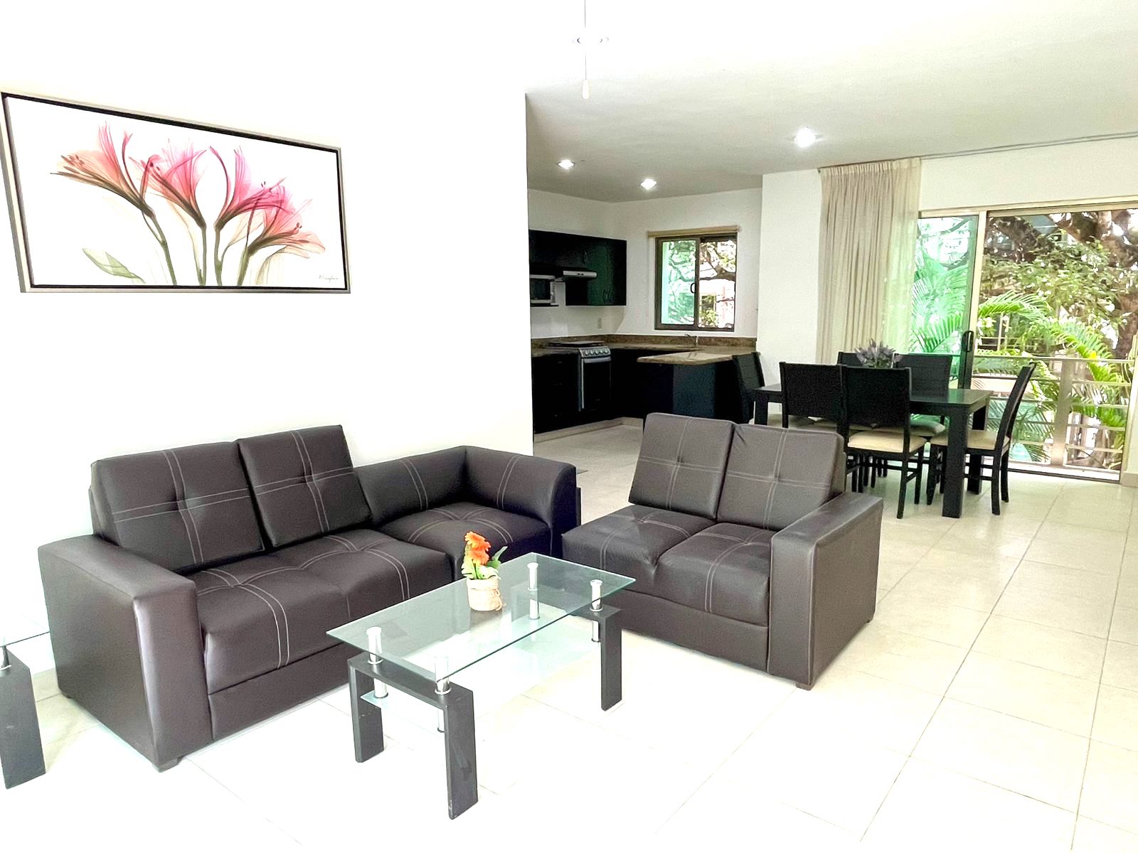 Oportunidad usd 149,500 Condo Playa del Carmen con vistas divinas al jardin
